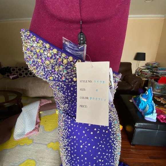 Brand new Prom Dress - Picture 7 of 7